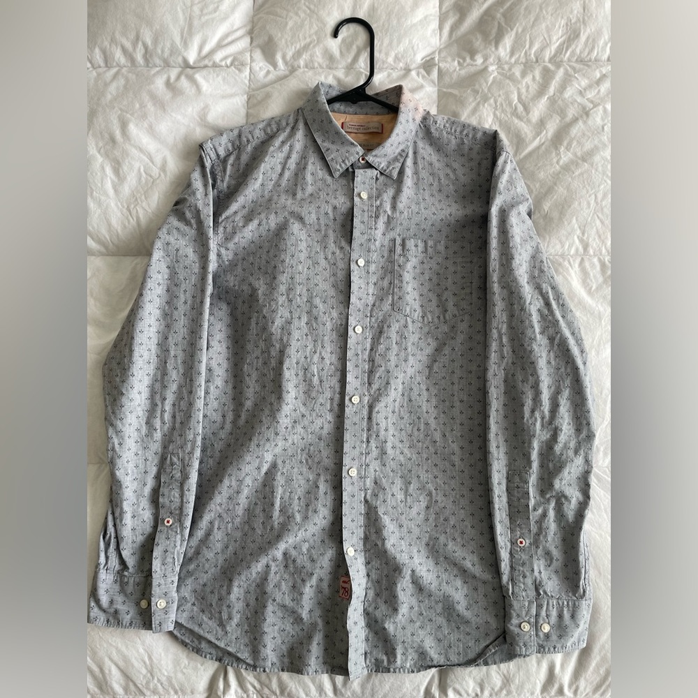 Banana Republic long sleeve casual button down
